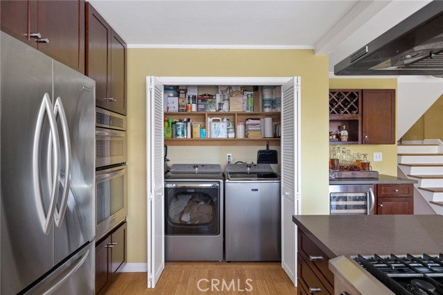 2109 Clark Lane, Redondo Beach, California 90278, 3 Bedrooms Bedrooms, ,3 BathroomsBathrooms,Residential,Sold,Clark,SB21030840