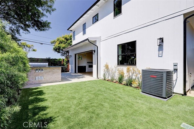 1400 17th Street, Manhattan Beach, California 90266, 5 Bedrooms Bedrooms, ,3 BathroomsBathrooms,Residential,Sold,17th,SB21193120