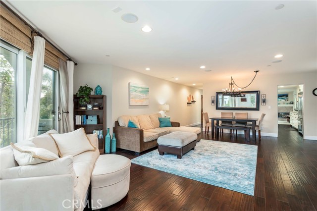 1130 Laurel Ave, Manhattan Beach, California 90266, 3 Bedrooms Bedrooms, ,2 BathroomsBathrooms,Residential,Sold,Laurel Ave,SB18020223