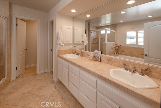 2227 Gates Avenue, Redondo Beach, California 90278, 4 Bedrooms Bedrooms, ,3 BathroomsBathrooms,Residential,Sold,Gates,SB21093316