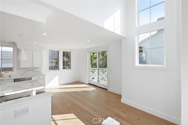 2114 Carnegie Lane, Redondo Beach, California 90278, 5 Bedrooms Bedrooms, ,5 BathroomsBathrooms,Residential,Sold,Carnegie,SB21029728