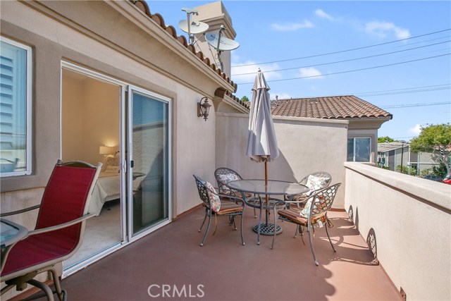 1505 Rindge Lane, Redondo Beach, California 90278, 3 Bedrooms Bedrooms, ,2 BathroomsBathrooms,Residential,Sold,Rindge,SB19188272