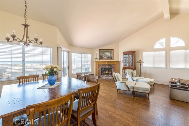 407 Anita Street, Redondo Beach, California 90278, 3 Bedrooms Bedrooms, ,3 BathroomsBathrooms,Residential,Sold,Anita,SB18113069