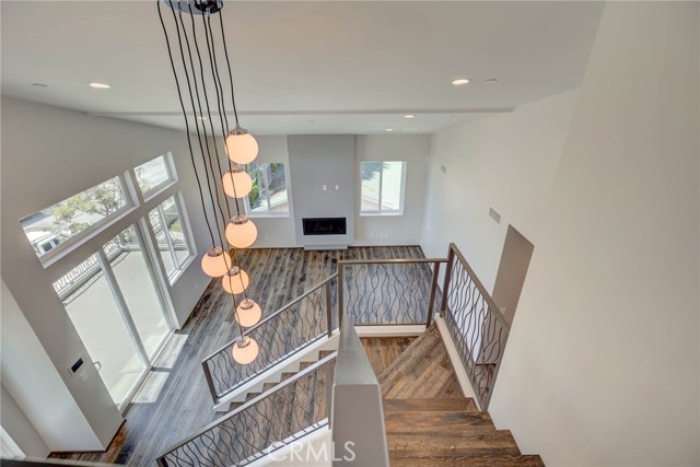 2707 Rockefeller Lane, Redondo Beach, California 90278, 4 Bedrooms Bedrooms, ,4 BathroomsBathrooms,Residential,Sold,Rockefeller,PV19134753