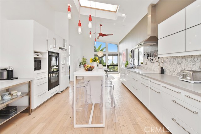 Spacious and sleek Kitchen