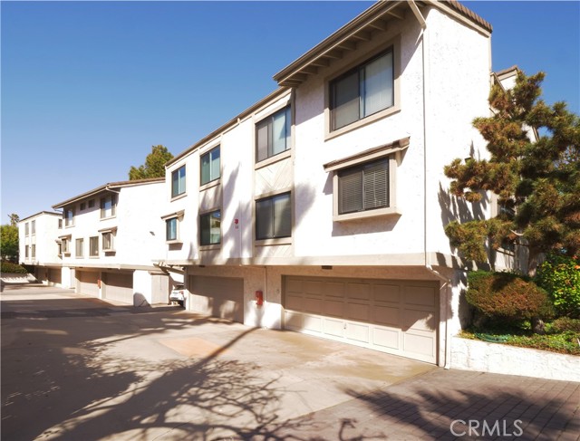 431 Broadway, Redondo Beach, California 90277, 3 Bedrooms Bedrooms, ,2 BathroomsBathrooms,Residential,Sold,Broadway,SB21038799