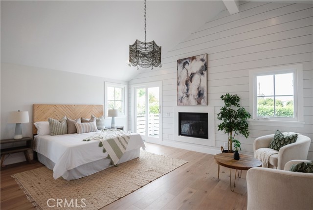 933 9th Street, Manhattan Beach, California 90266, 4 Bedrooms Bedrooms, ,2 BathroomsBathrooms,Residential,Sold,9th,SB21112500