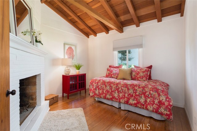 611 Gould Terrace, Hermosa Beach, California 90254, 4 Bedrooms Bedrooms, ,1 BathroomBathrooms,Residential,Sold,Gould,SB17111077