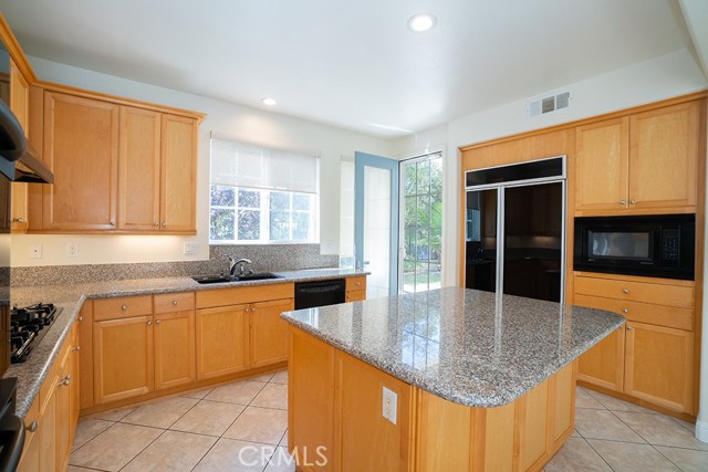 16 Pepper Tree Lane, Rolling Hills Estates, California 90274, 3 Bedrooms Bedrooms, ,4 BathroomsBathrooms,Residential,Sold,Pepper Tree,SB18282891