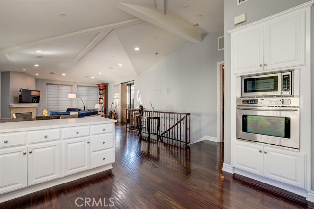 2619 Carnegie Lane, Redondo Beach, California 90278, 3 Bedrooms Bedrooms, ,2 BathroomsBathrooms,Residential,Sold,Carnegie,PV20221187