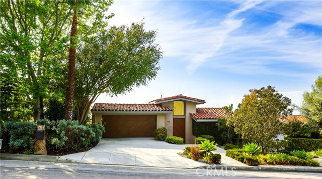773 Via Del Monte, Palos Verdes Estates, California 90274, 3 Bedrooms Bedrooms, ,5 BathroomsBathrooms,Residential,Sold,Via Del Monte,PV19125055