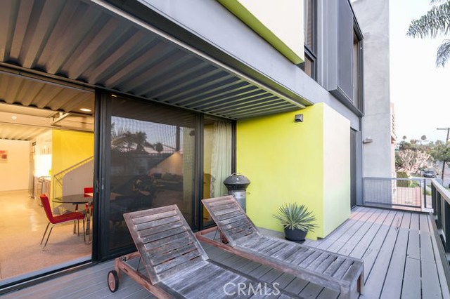 806 Juanita Avenue, Redondo Beach, California 90277, 3 Bedrooms Bedrooms, ,2 BathroomsBathrooms,Residential,Sold,Juanita,SB18289178