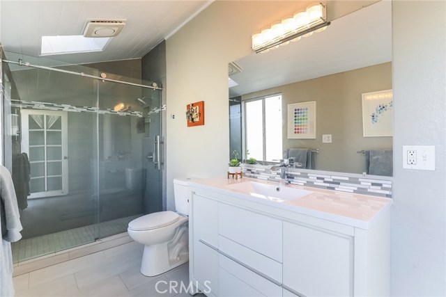 2121 Plant Avenue, Redondo Beach, California 90278, 4 Bedrooms Bedrooms, ,1 BathroomBathrooms,Residential,Sold,Plant,SB21007789
