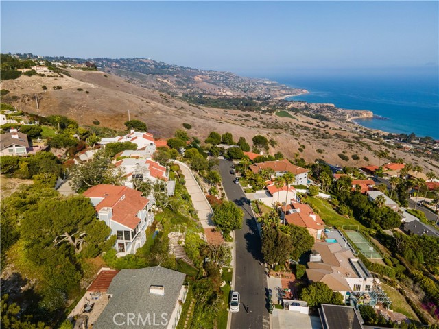 30504 Rhone, Rancho Palos Verdes, California 90275, 5 Bedrooms Bedrooms, ,3 BathroomsBathrooms,Residential,Sold,Rhone,PV21149816