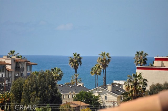 121 Guadalupe Avenue, Redondo Beach, California 90277, 4 Bedrooms Bedrooms, ,3 BathroomsBathrooms,Residential,Sold,Guadalupe,SB18068766