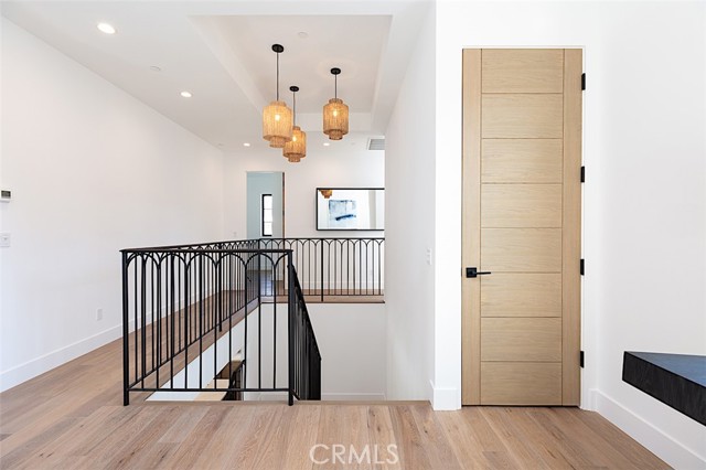 2003 Gates Avenue, Redondo Beach, California 90278, 4 Bedrooms Bedrooms, ,4 BathroomsBathrooms,Residential,Sold,Gates,SB21078366