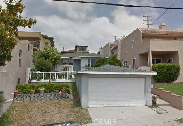 602 Irena Avenue, Redondo Beach, California 90277, 2 Bedrooms Bedrooms, ,1 BathroomBathrooms,Residential,Sold,Irena,SB17130782