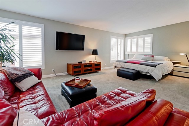 512 3rd Street, Manhattan Beach, California 90266, 3 Bedrooms Bedrooms, ,3 BathroomsBathrooms,Residential,Sold,3rd,SB18066337