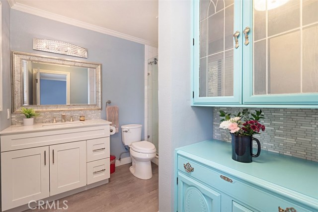 Main bathroom
