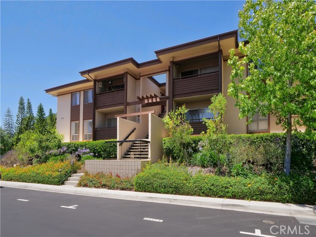 5947 Armaga Spring Road, Rancho Palos Verdes, California 90275, 2 Bedrooms Bedrooms, ,1 BathroomBathrooms,Residential,Sold,Armaga Spring,PV21160407