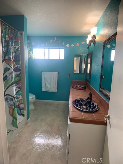 1804 Marshallfield Lane, Redondo Beach, California 90278, 3 Bedrooms Bedrooms, ,2 BathroomsBathrooms,Residential,Sold,Marshallfield Lane,DW19047039