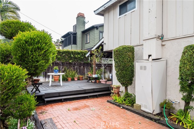 West Facing Backyard #1