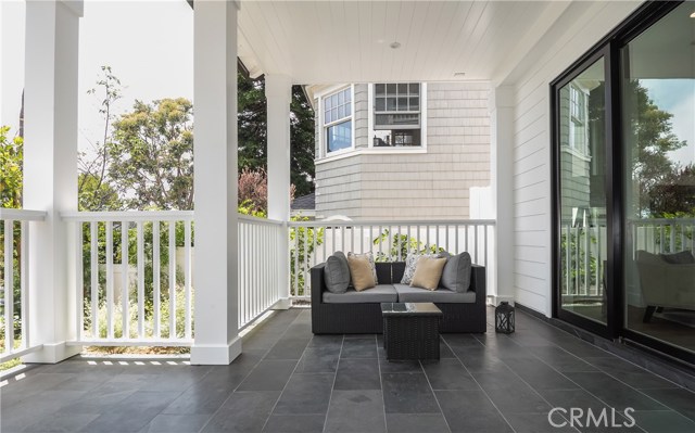 617 31st Street, Manhattan Beach, California 90266, 7 Bedrooms Bedrooms, ,2 BathroomsBathrooms,Residential,Sold,31st,SB20084953