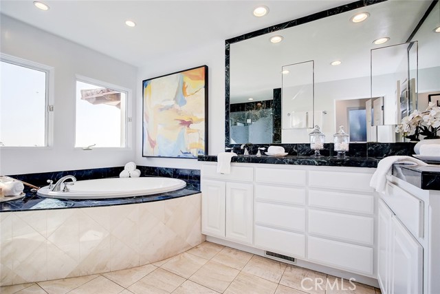 607 Gould Terrace, Hermosa Beach, California 90254, 3 Bedrooms Bedrooms, ,3 BathroomsBathrooms,Residential,Sold,Gould,SB21042448