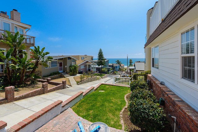 225 25th Street, Manhattan Beach, California 90266, 5 Bedrooms Bedrooms, ,4 BathroomsBathrooms,Residential,Sold,25th,SB19199643