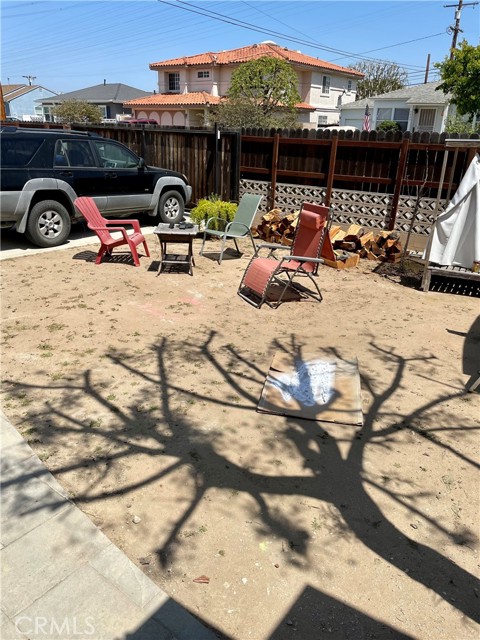 2415 Thomas Avenue, Redondo Beach, California 90278, 4 Bedrooms Bedrooms, ,2 BathroomsBathrooms,Residential,Sold,Thomas,SB21078397