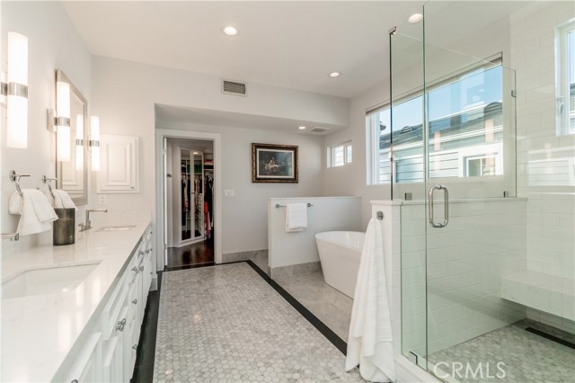 3304 Poinsettia Avenue, Manhattan Beach, California 90266, 5 Bedrooms Bedrooms, ,2 BathroomsBathrooms,Residential,Sold,Poinsettia,SB20035052