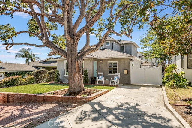 2305 Oak Avenue, Manhattan Beach, California 90266, 3 Bedrooms Bedrooms, ,2 BathroomsBathrooms,Residential,Sold,Oak,PW21077837