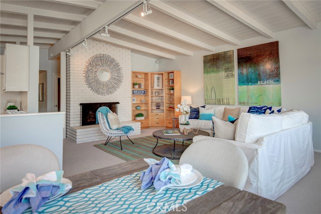 736 13th, Manhattan Beach, California 90266, 4 Bedrooms Bedrooms, ,3 BathroomsBathrooms,Residential,Sold,13th,SB19074833