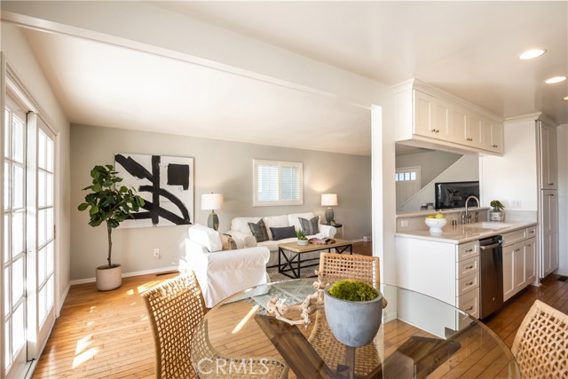 1747 Dixon Street, Redondo Beach, California 90278, 4 Bedrooms Bedrooms, ,1 BathroomBathrooms,Residential,Sold,Dixon,SB20019843