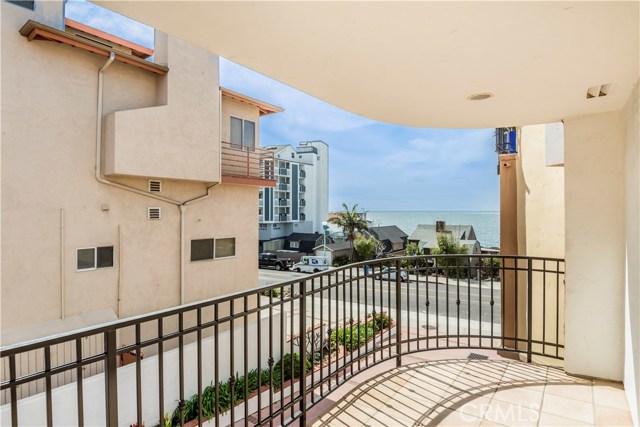 606 Esplanade, Redondo Beach, California 90277, 2 Bedrooms Bedrooms, ,2 BathroomsBathrooms,Residential,Sold,Esplanade,SB18068650