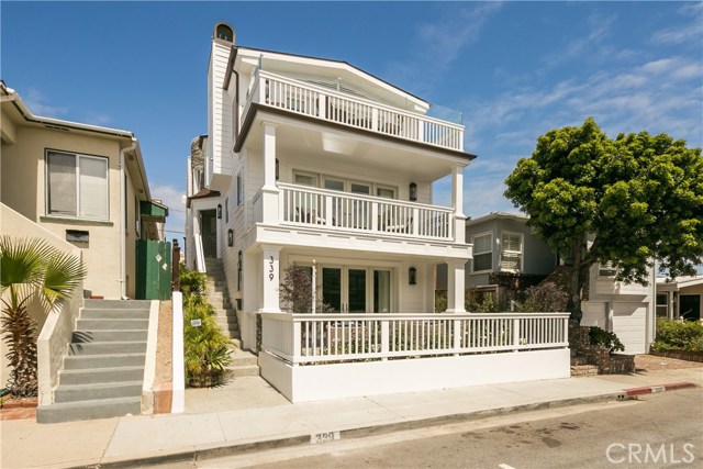 339 28th Street, Hermosa Beach, California 90254, 4 Bedrooms Bedrooms, ,3 BathroomsBathrooms,Residential,Sold,28th,SB17103004