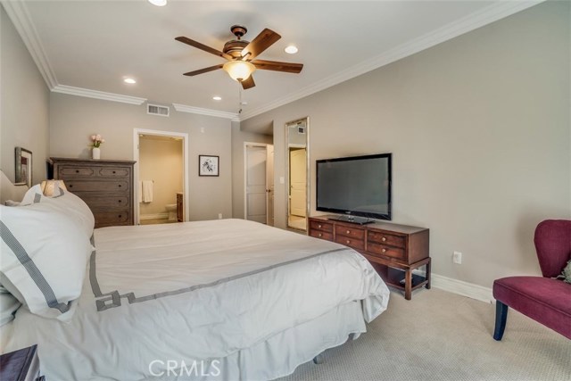 3 Bed Home for Sale in Studio City, California