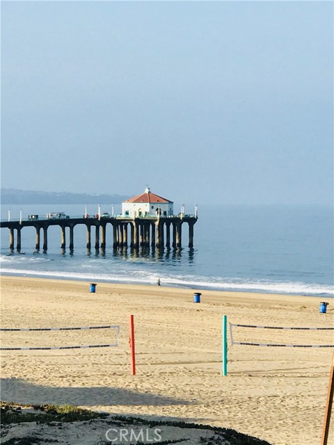 220 23rd Street, Manhattan Beach, California 90266, 3 Bedrooms Bedrooms, ,1 BathroomBathrooms,Residential,Sold,23rd,OC19050321