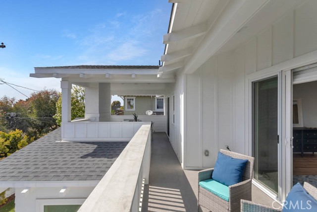 1307 Gertruda Avenue, Redondo Beach, California 90277, 5 Bedrooms Bedrooms, ,1 BathroomBathrooms,Residential,Sold,Gertruda,SB21076858