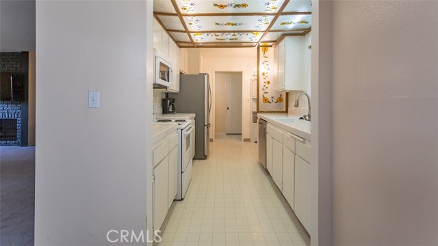 5718 Ravenspur Drive, Rancho Palos Verdes, California 90275, 2 Bedrooms Bedrooms, ,2 BathroomsBathrooms,Residential,Sold,Ravenspur,PV18282952