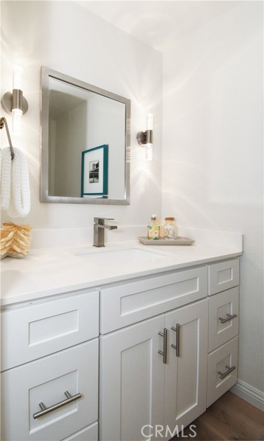 531 Esplanade, Redondo Beach, California 90277, 2 Bedrooms Bedrooms, ,2 BathroomsBathrooms,Residential,Sold,Esplanade,SB20162975