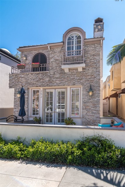 Photo of 252 6th Street, Seal Beach, CA 90740