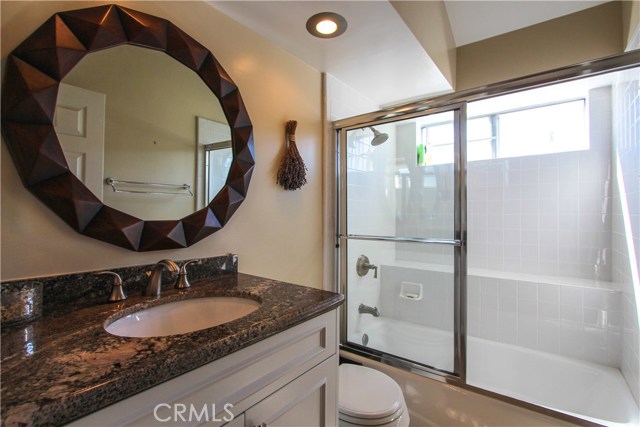 121 Lucia Avenue, Redondo Beach, California 90277, 3 Bedrooms Bedrooms, ,1 BathroomBathrooms,Residential,Sold,Lucia,PW17223487