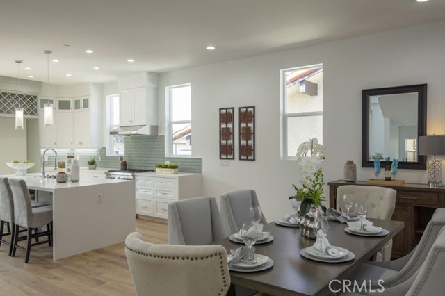 213 Juanita Avenue, Redondo Beach, California 90277, 4 Bedrooms Bedrooms, ,4 BathroomsBathrooms,Residential,Sold,Juanita,SB19068362