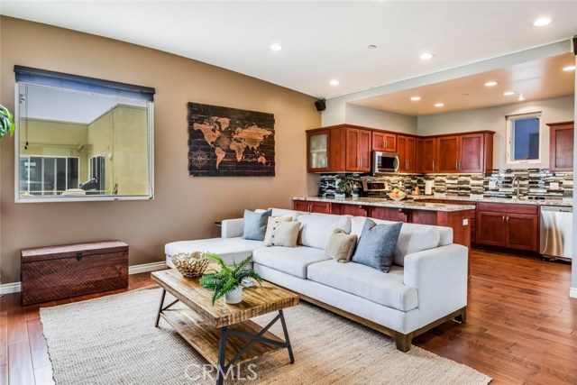 313 Anita Street, Redondo Beach, California 90278, 4 Bedrooms Bedrooms, ,3 BathroomsBathrooms,Residential,Sold,Anita,SB17165382