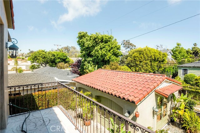 628 Marine Avenue, Manhattan Beach, California 90266, 3 Bedrooms Bedrooms, ,2 BathroomsBathrooms,Residential,Sold,Marine,SB17121446