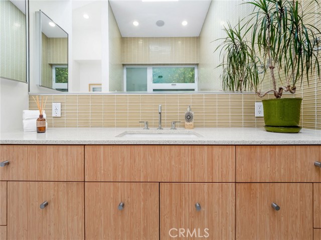 448 31st Street, Manhattan Beach, California 90266, 3 Bedrooms Bedrooms, ,2 BathroomsBathrooms,Residential,Sold,31st,SB20192689