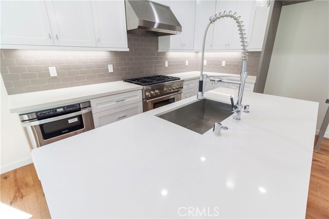 2602 Voorhees Avenue, Redondo Beach, California 90278, 4 Bedrooms Bedrooms, ,3 BathroomsBathrooms,Residential,Sold,Voorhees,SB17109811