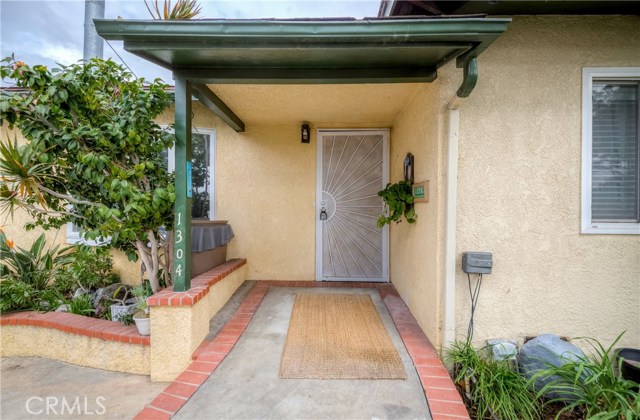 1304 Firmona Avenue, Redondo Beach, California 90278, 4 Bedrooms Bedrooms, ,2 BathroomsBathrooms,Residential,Sold,Firmona,SB20046150
