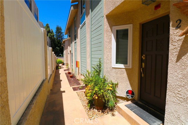 211 Helberta Avenue, Redondo Beach, California 90277, 2 Bedrooms Bedrooms, ,2 BathroomsBathrooms,Residential,Sold,Helberta,RS19118190